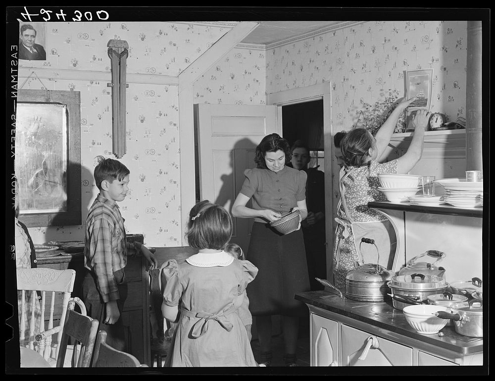 At the Crouch family on Thanksgiving Day preparing the dinner. Ledyard, Connecticut. Sourced from the Library of Congress.