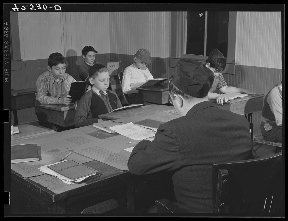 In the Hebrew school of the town of Colchester, Connecticut. Sourced from the Library of Congress.