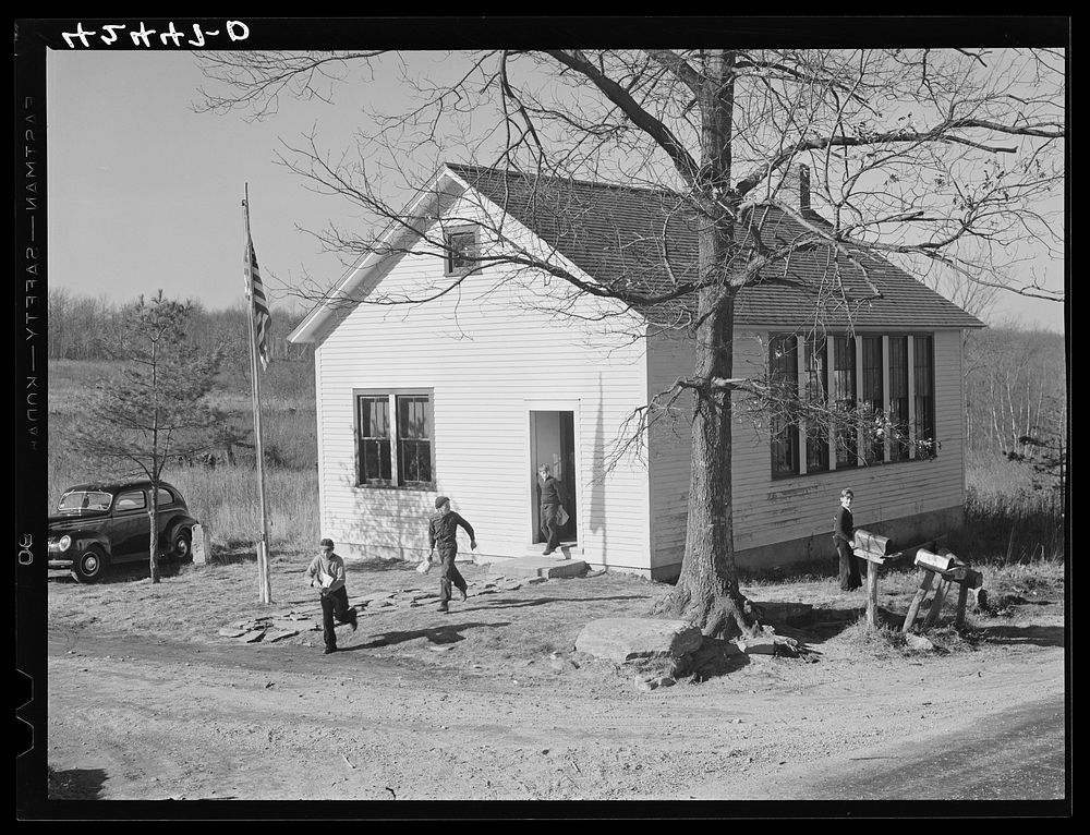 Children at a county school house in Ledyard, Connecticut getting out at lunch hour. Sourced from the Library of Congress.