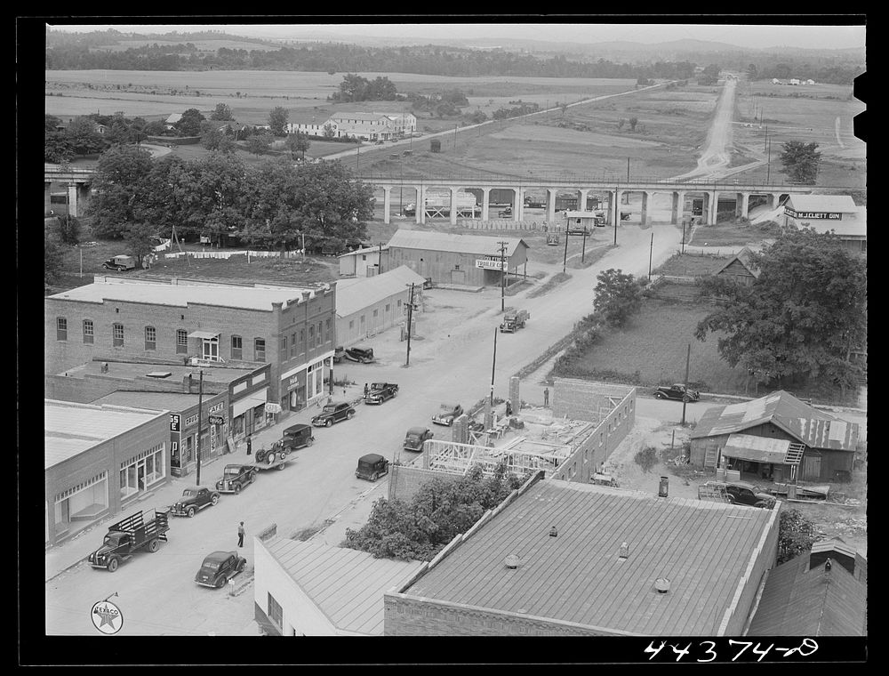 View of Childersburg, Alabama, showing construction of new buildings. Sourced from the Library of Congress.