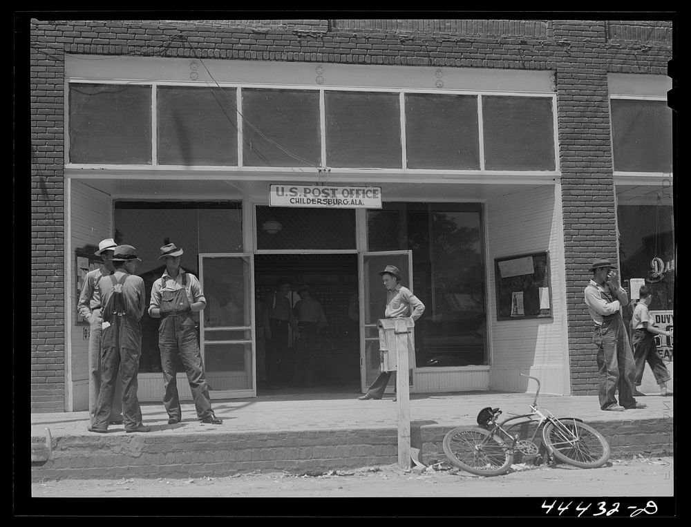 Post office. Childersburg, Alabama. Sourced from the Library of Congress.