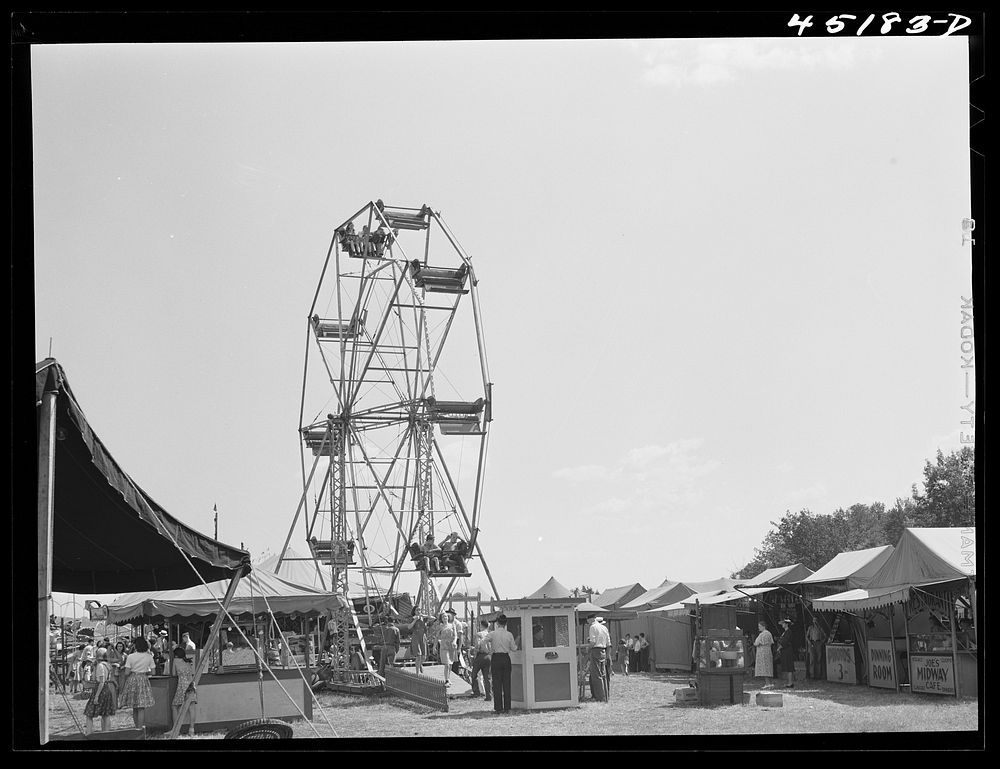American Legion carnival near Bellows Falls, Vermont. Sourced from the Library of Congress.