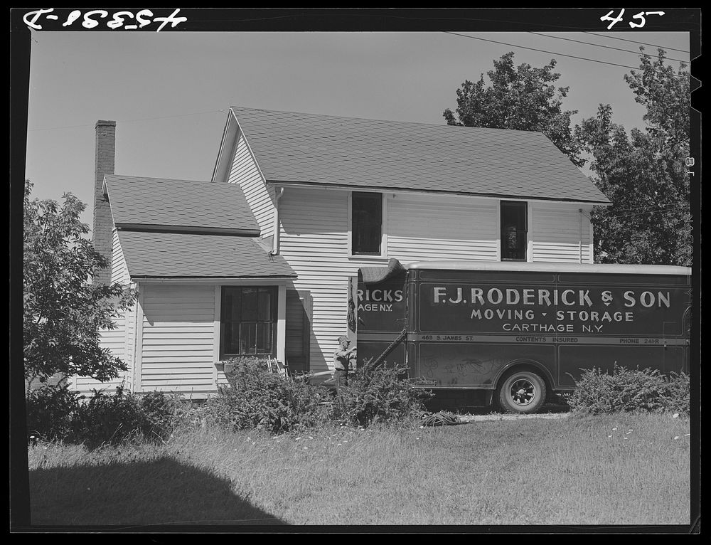 A family moving out Pine Camp expansion near Leraysville, New York. Sourced from the Library of Congress.