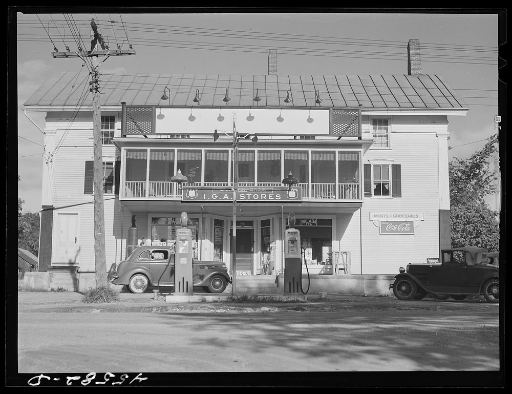 [Untitled photo, possibly related to: General store in Hinesburg, Vermont]. Sourced from the Library of Congress.