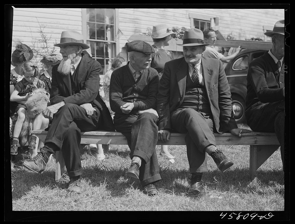 Visitors at the World's Fair at Tunbridge, Vermont. Sourced from the Library of Congress.