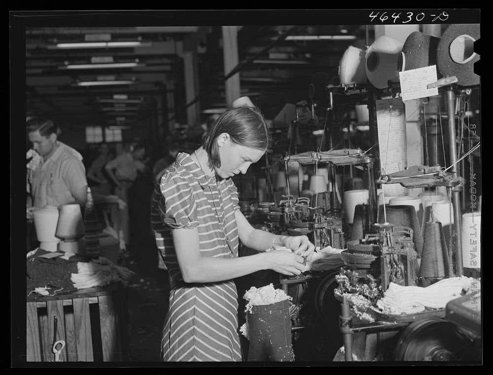 In the textile mill in Union Point, Greene County, Georgia. Sourced from the Library of Congress.