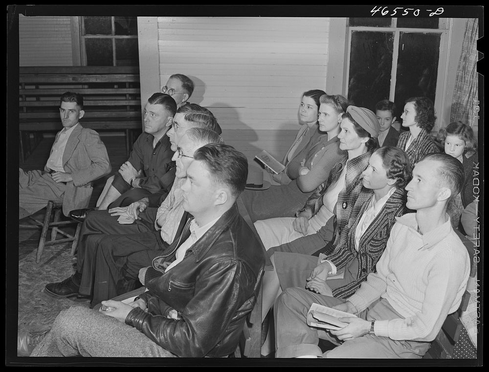 Union meeting of textile workers in Greensboro, Greene County, Georgia. Sourced from the Library of Congress.