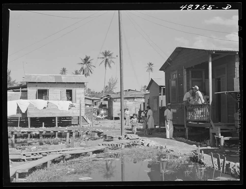 San Juan, Puerto Rico. El Fangitto, the slum area. Sourced from the Library of Congress.