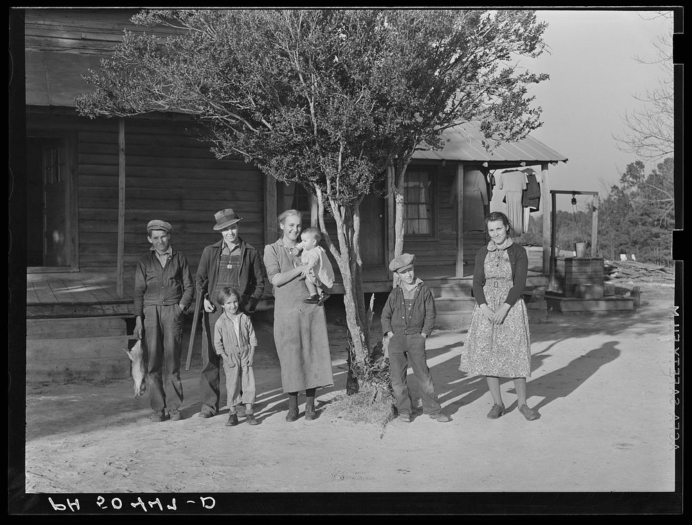 Family of rehabilitation client near Raleigh, North Carolina. Sourced from the Library of Congress.