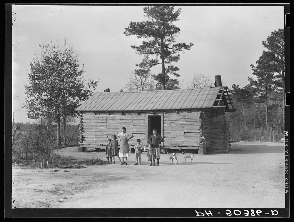 Mixed breed Indian family near Pembroke Farms. Maxton, North Carolina. Sourced from the Library of Congress.