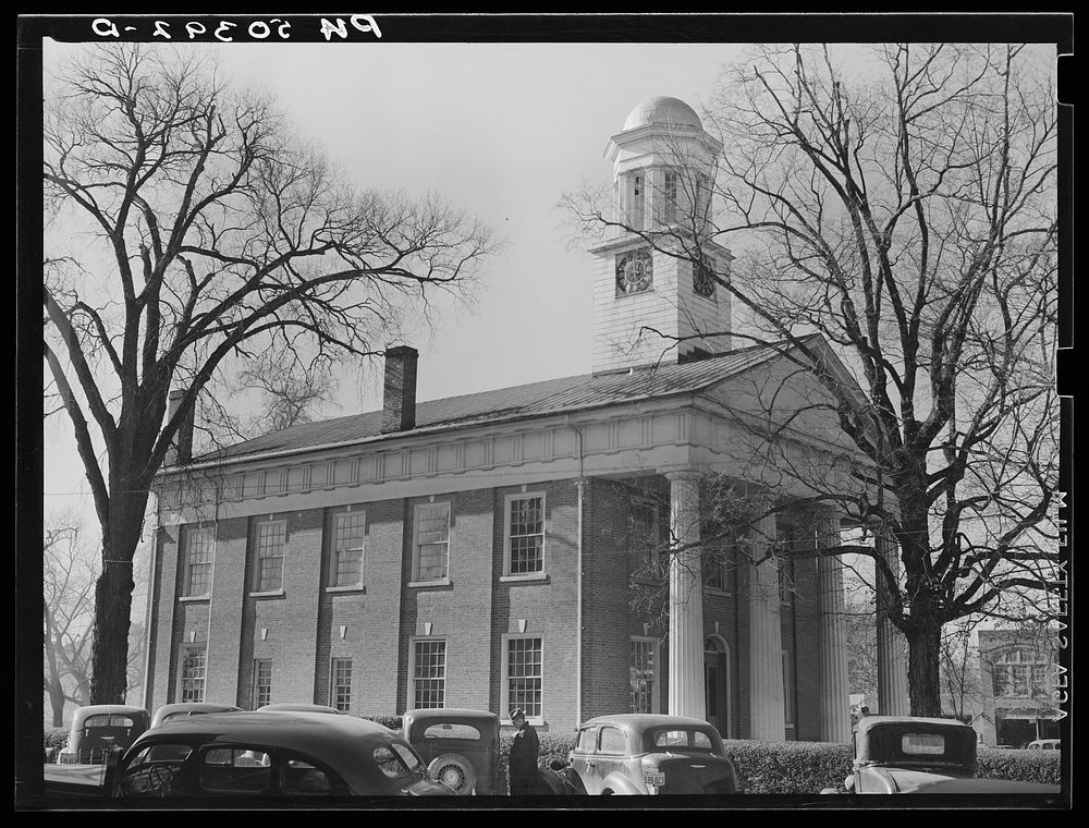 Very old courthouse in Hillsboro, North Carolina. Sourced from the Library of Congress.
