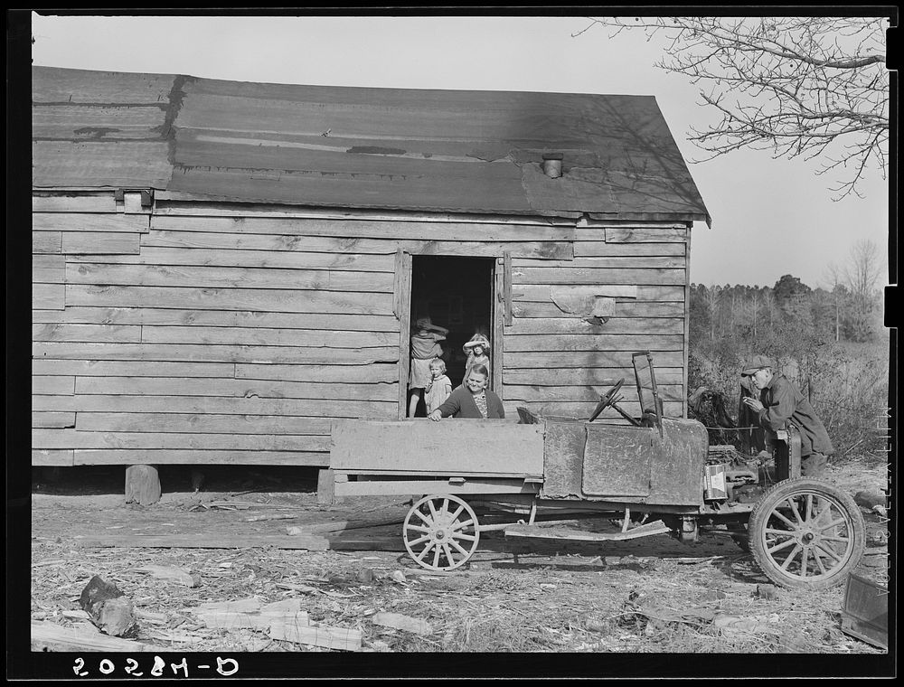 [Untitled photo, possibly related to: Family on relief. Jacksonboro, South Carolina]. Sourced from the Library of Congress.