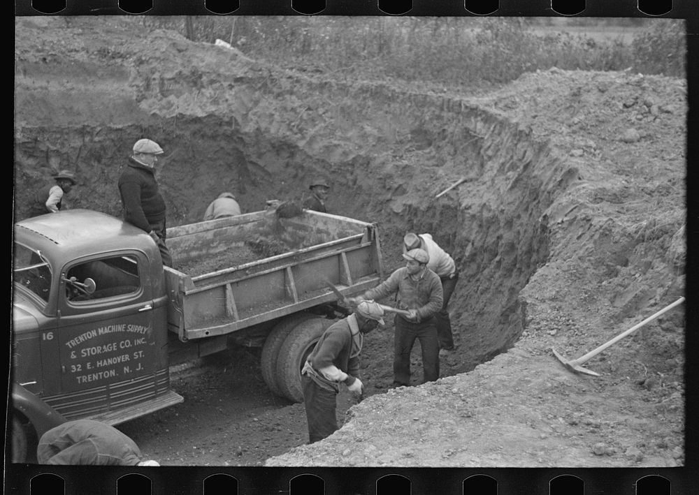 Working the gravel pit at Jersey Homesteads, Hightstown, New Jersey by Russell Lee
