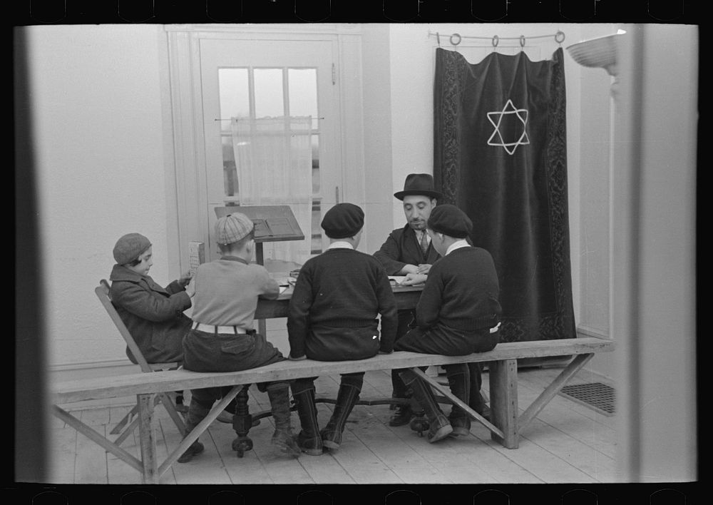 [Untitled photo, possibly related to: Visiting rabbi teaching the Orthodox religion to children at Jersey Homesteads, New…