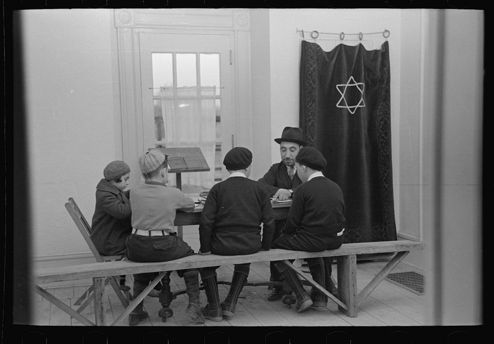 [Untitled photo, possibly related to: Visiting rabbi teaching the Orthodox religion to children at Jersey Homesteads, New…