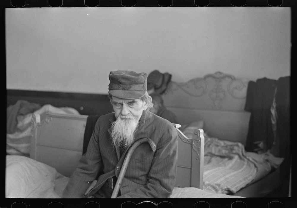 [Untitled photo, possibly related to: A blind and paralyzed man refugee from the flood in the schoolhouse at Sikeston…