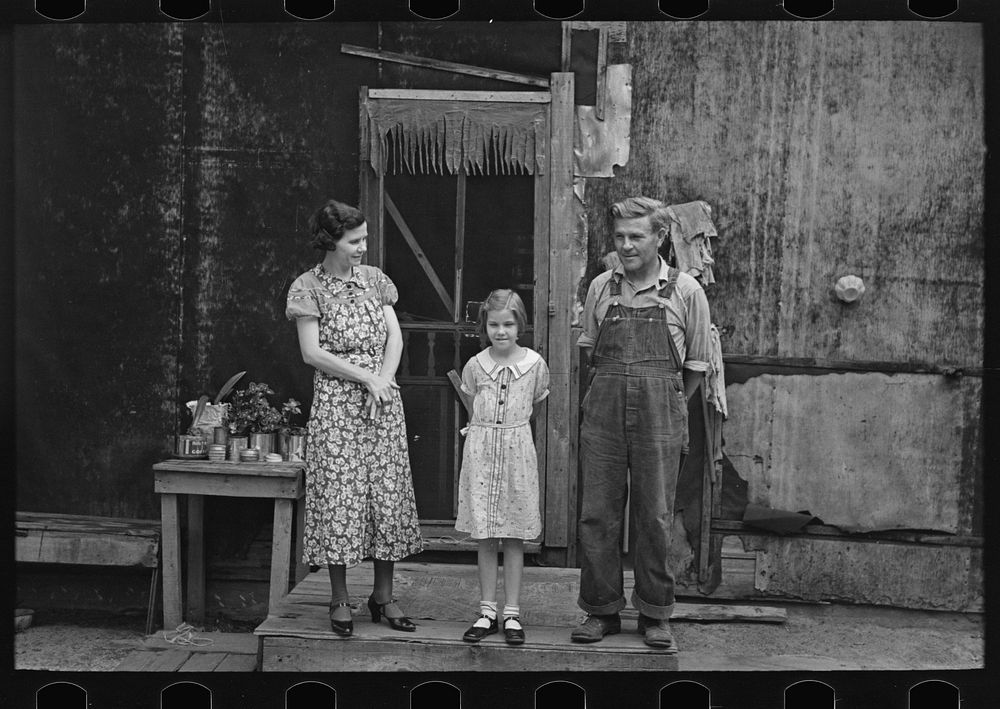 [Untitled photo, possibly related to: Family of Henry McPeak, near Black River Falls, Wisconsin] by Russell Lee