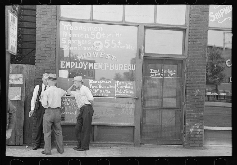 Employment bureau, Minneapolis, Minnesota, Gateway District by Russell Lee