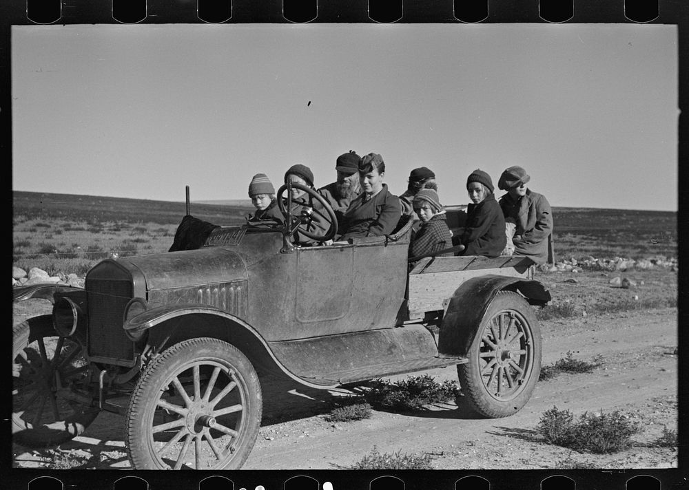 The Harshenberger [i.e. Harshbarger] family going to town in their car near Antelope, Montana by Russell Lee