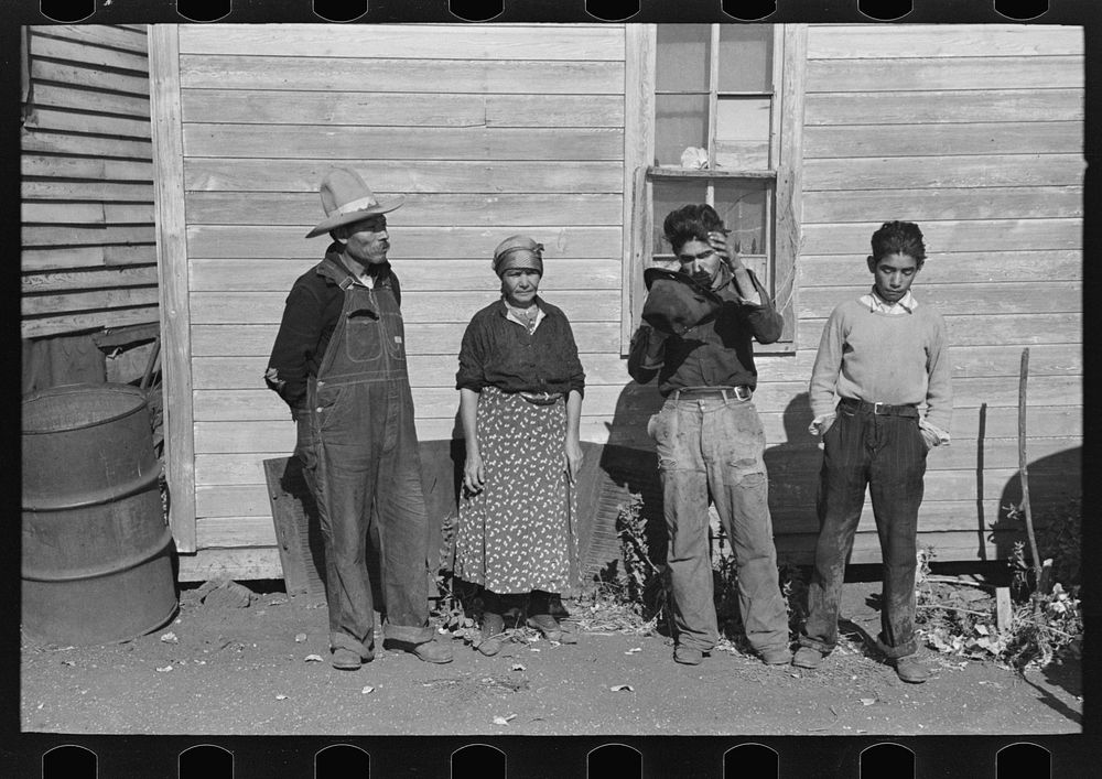 [Untitled photo, possibly related to: Mexican beet workers family, near Fisher, Minnesota] by Russell Lee
