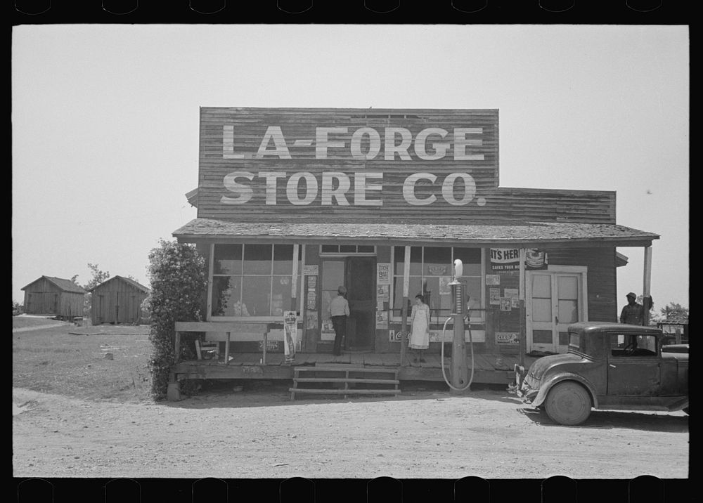 Store, La Forge, Missouri by Russell Lee