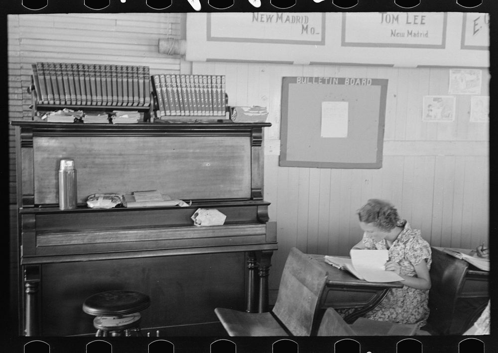 [Untitled photo, possibly related to: Corner of schoolroom, Southeast Missouri Farms] by Russell Lee