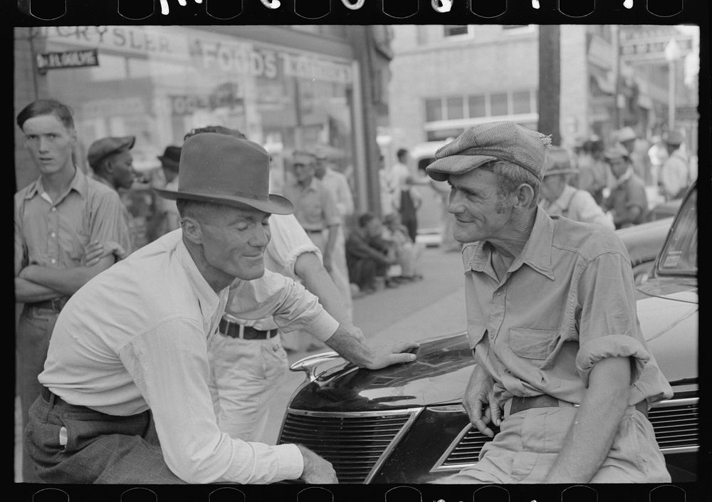 Farmers conversing, Caruthersville, Missouri by Russell Lee