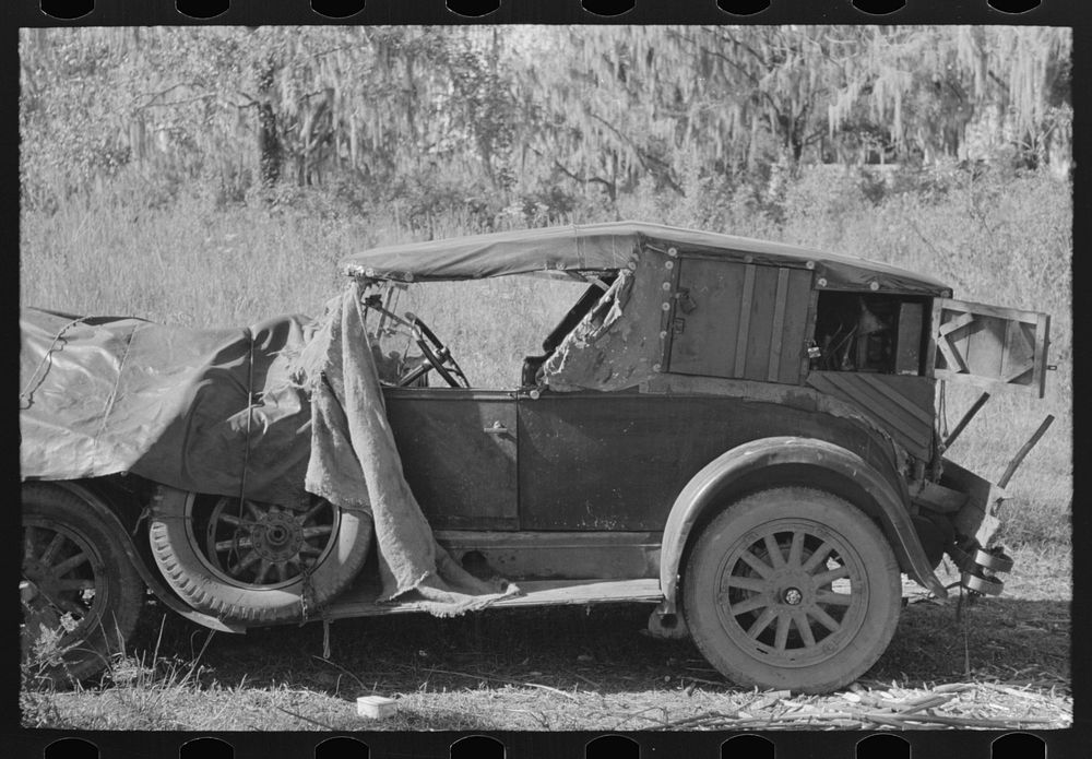 Automobile belonging to migrant cane chair worker, Paradis, Louisiana by Russell Lee