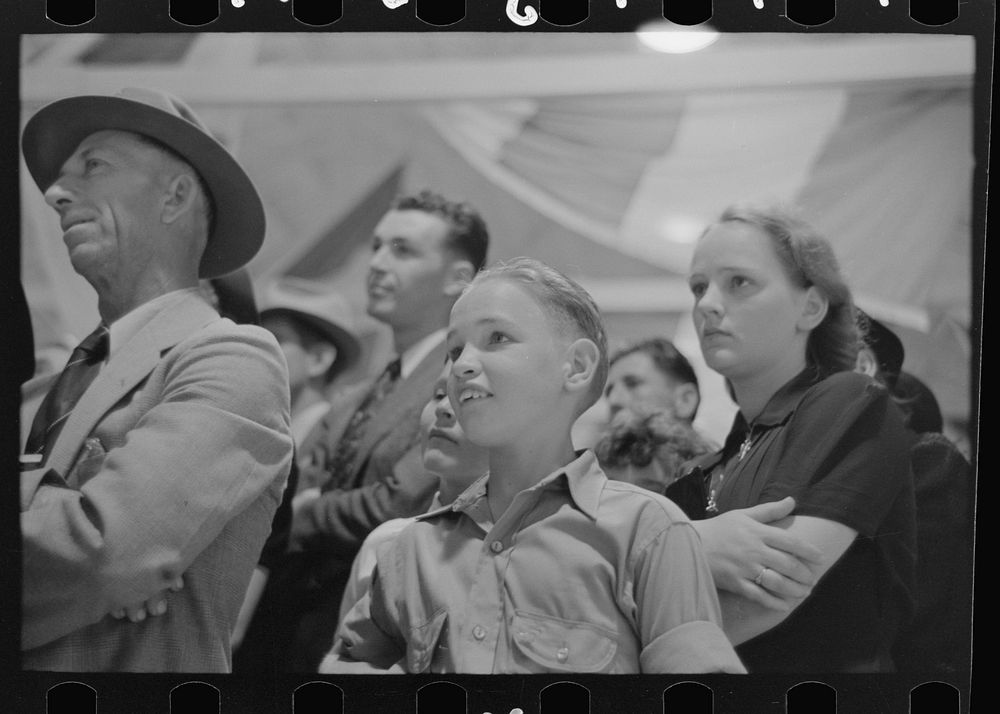 Group of people watching magician, state fair, Donaldsonville, Louisiana by Russell Lee