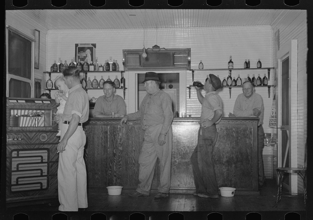 Scene in barroom, Pilottown, Louisiana by Russell Lee