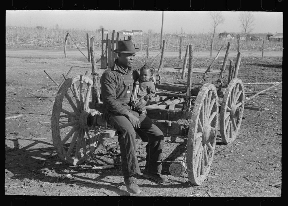  sharecropper and child who will be resettled, Transylvania Project, Louisiana by Russell Lee
