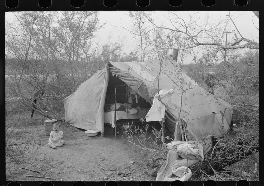 Tent home of white migrant family near Harlingen, Texas by Russell Lee