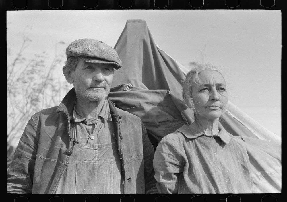 Migrant man and wife camped near Sebastin, Texas by Russell Lee