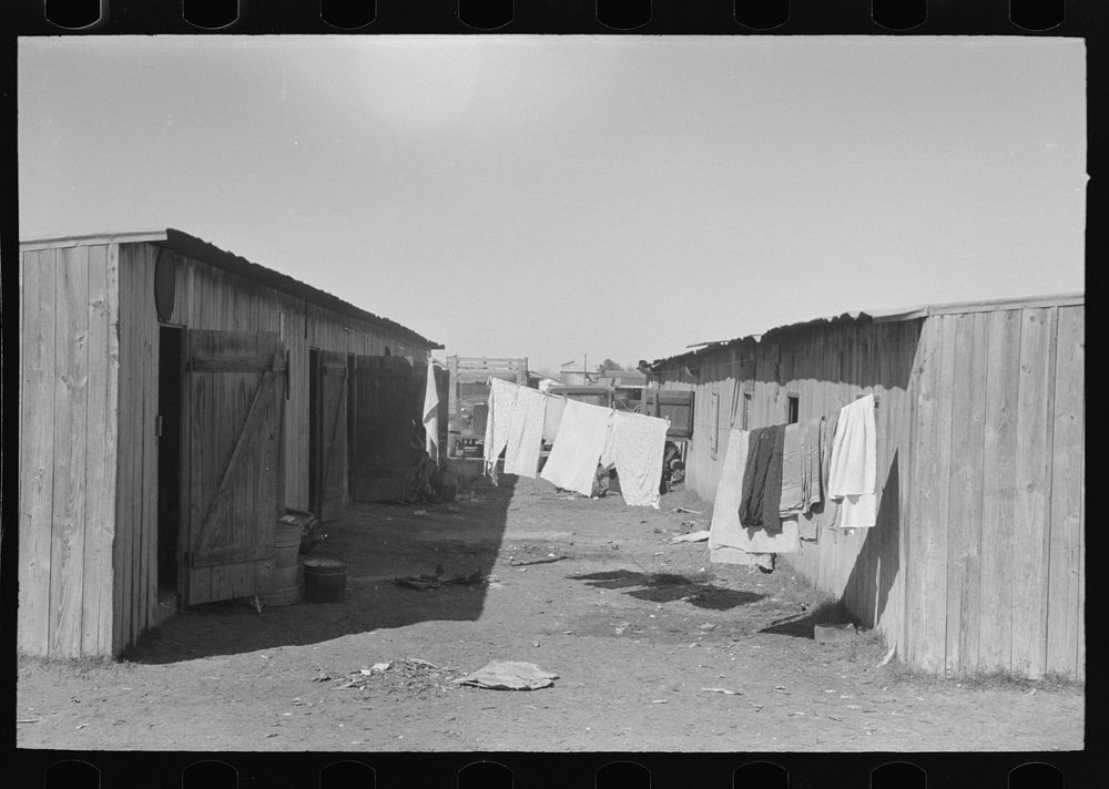 [Untitled photo, possibly related to: Housing of Mexican day laborers, Robstown, Texas] by Russell Lee
