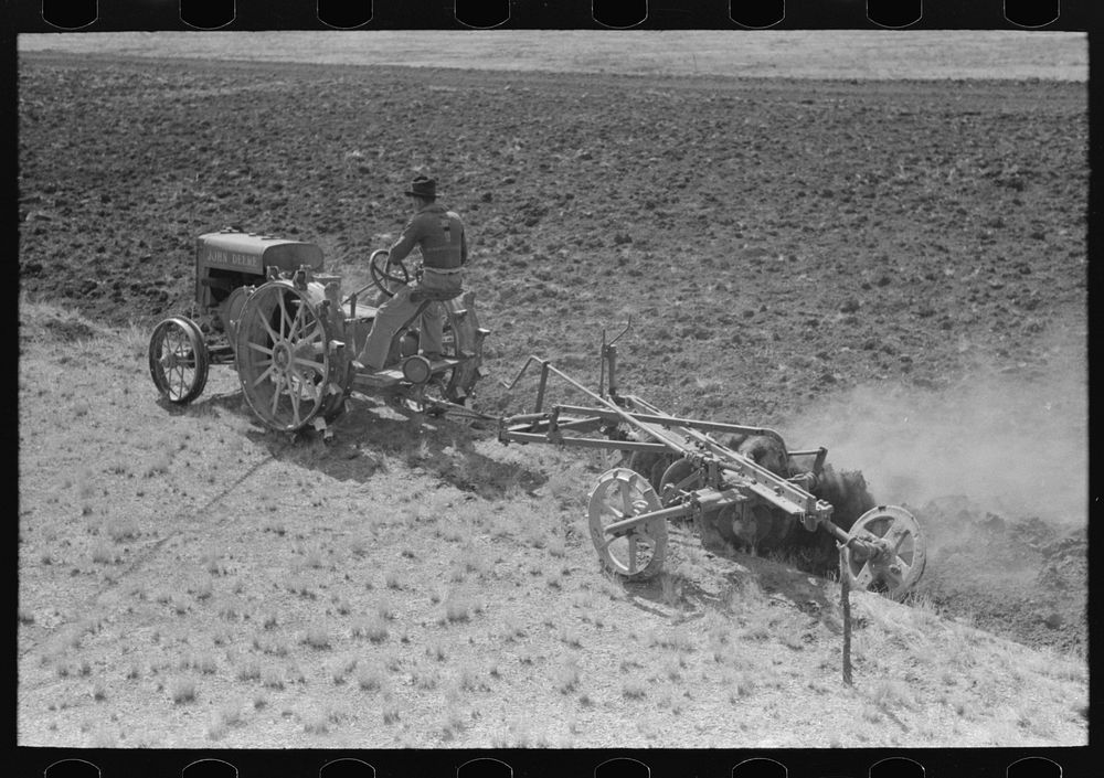 [Untitled photo, possibly related to: Breaking virgin soil with tractor and plow, El Indio, Texas] by Russell Lee