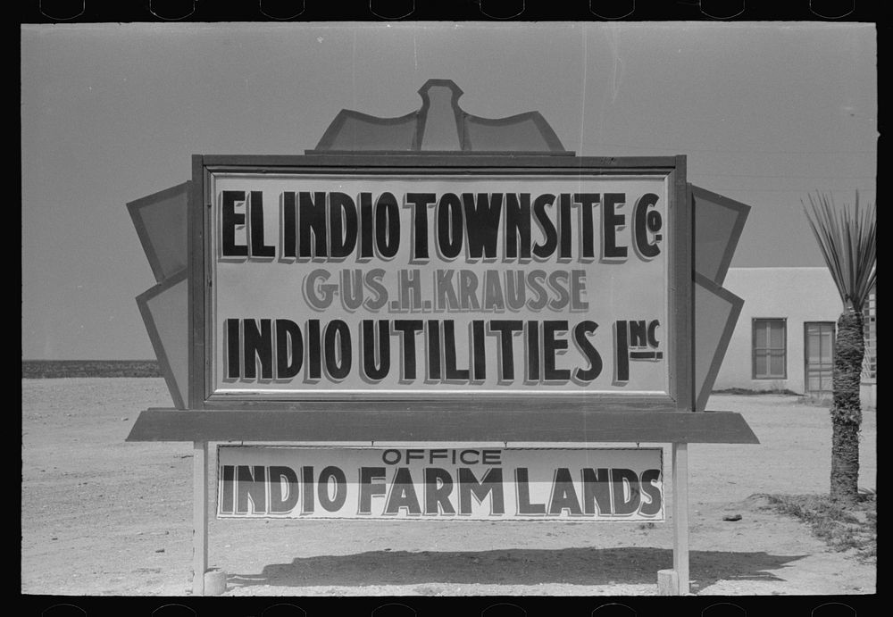 Sign, El Indio, Texas by Russell Lee