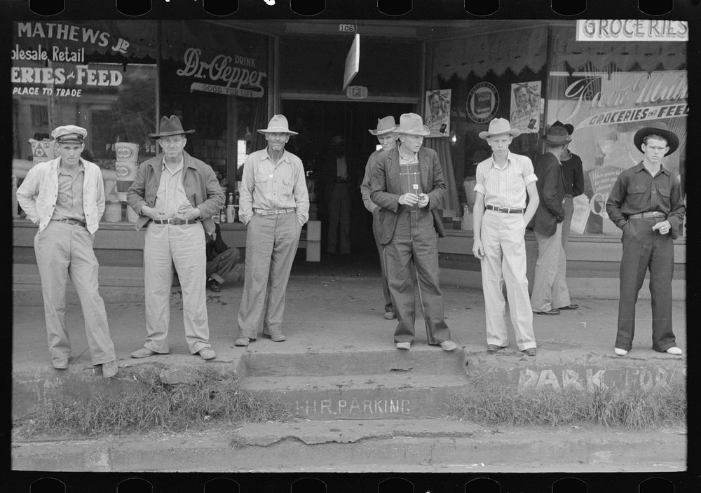 Farmers in town Saturday afternoon, San Augustine, Texas by Russell Lee