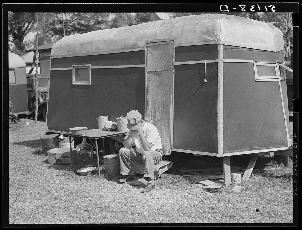 Migrant packinghouse workers' camp. If there is a frost (freeze-out) or drought, they may have to wait six or eight weeks…