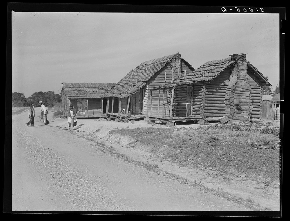 Old type of Gee's Bend, Alabama, home belonging to Mark and Angelina Parker. It is in three sections: guests or company…