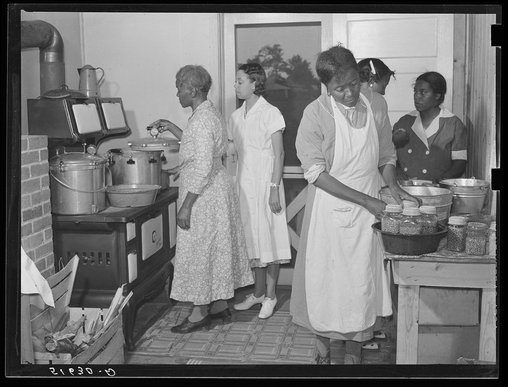 Home management and economics class Free Photo rawpixel