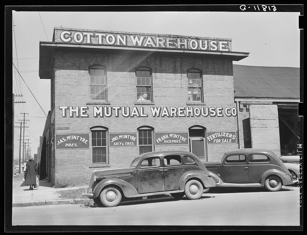 Cotton warehouse. Montgomery, Alabama. Sourced from the Library of Congress.