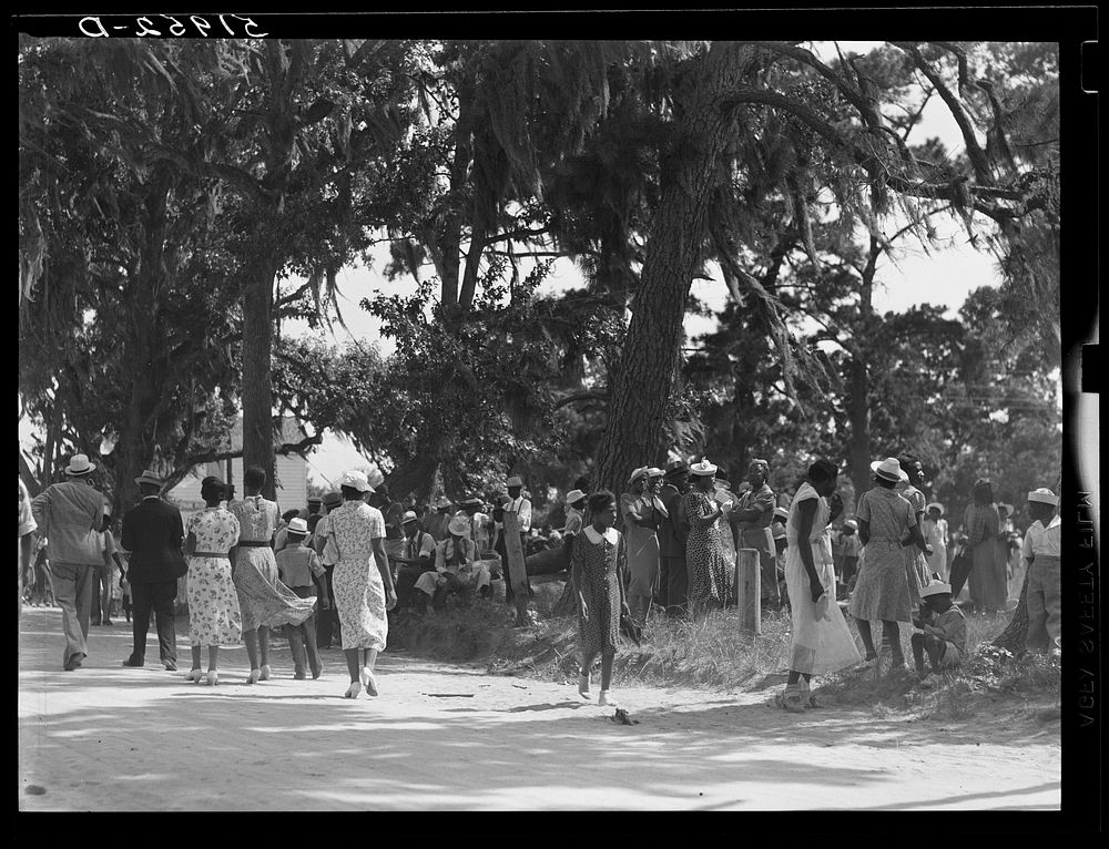  picnic, Fourth of July, near Beaufort, South Carolina. Sourced from the Library of Congress.