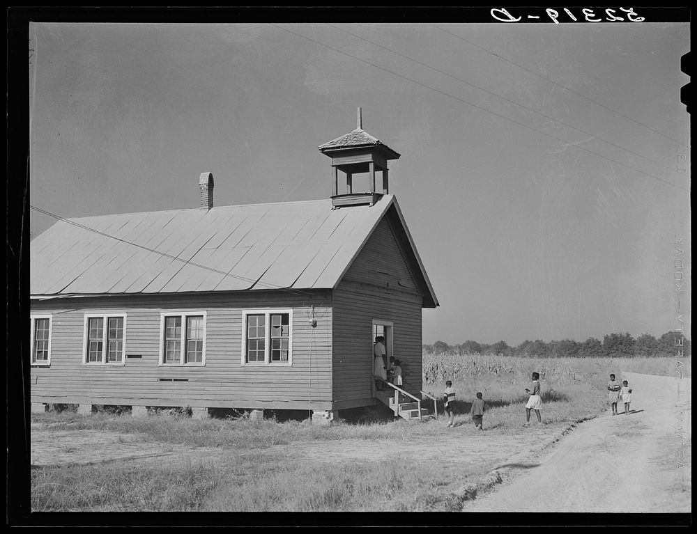  school, Marcella Plantation. Mileston, Mississippi Delta, Mississippi. Sourced from the Library of Congress.