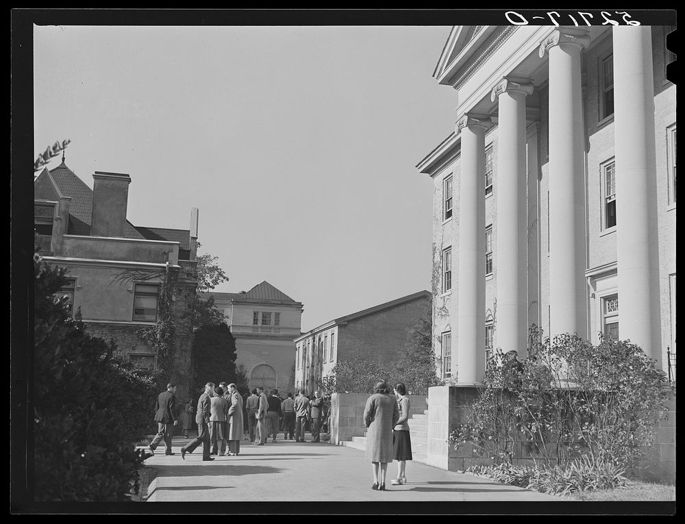 Campus scene. University of North Carolina, Chapel Hill, Orange County, North Carolina. Sourced from the Library of Congress.