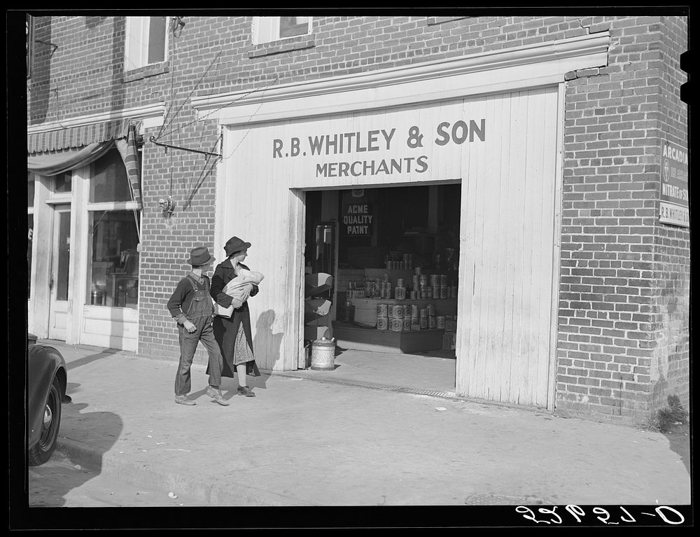 General store. Wendell, Wake County, North Carolina. Sourced from the Library of Congress.