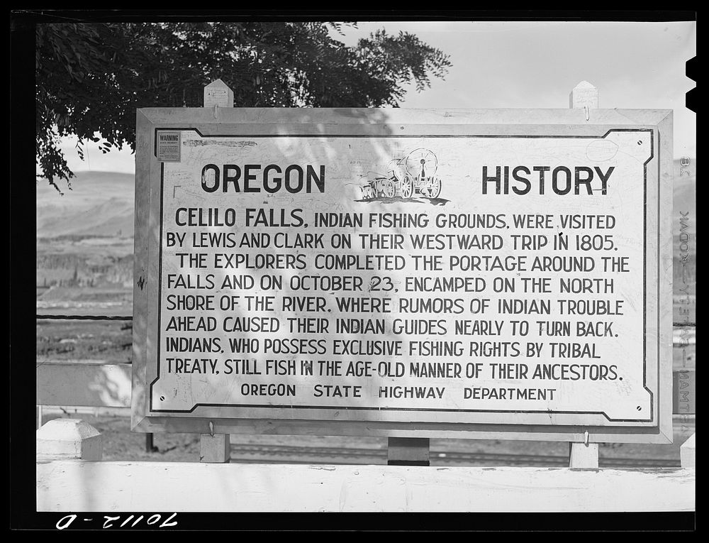 Sign. Celilo Falls, Oregon by Russell Lee