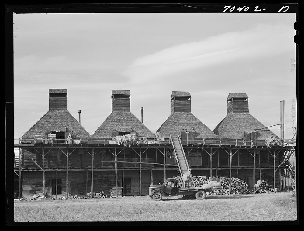 [Untitled photo, possibly related to: Hop kiln. Yakima County, Washington] by Russell Lee