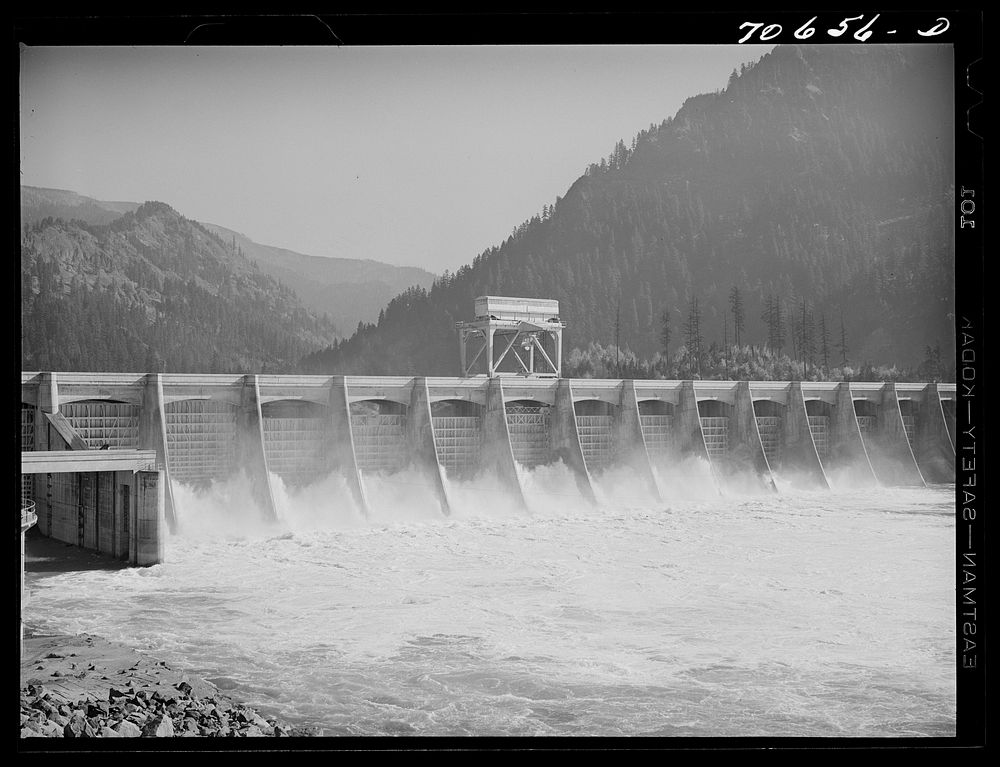 [Untitled photo, possibly related to: Gate controlled spillway dam. Bonneville Dam, Oregon] by Russell Lee