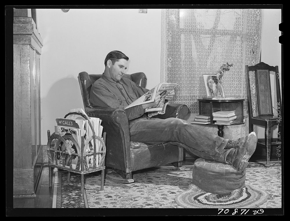 [Untitled photo, possibly related to: Lee Wagoner, Black Canyon Project farmer, at home. Canyon County, Idaho] by Russell Lee