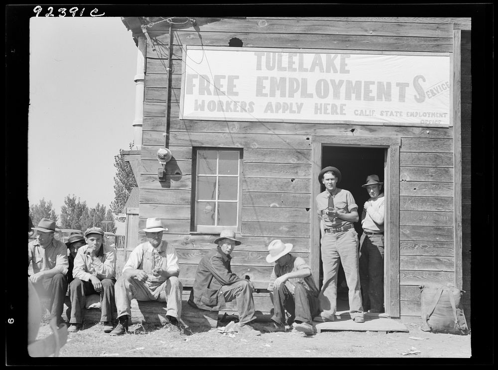 [Untitled photo, possibly related to: California State Employment Service office. Tulelake, Siskiyou County, California.…